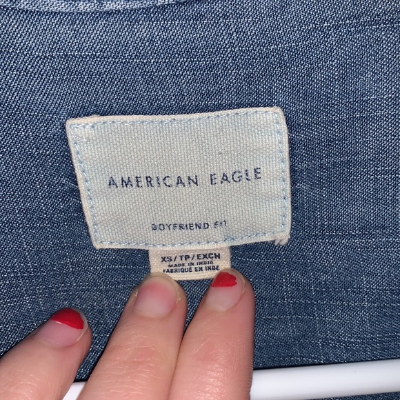 Button-Up denim Shirt - Picture 4 of 5